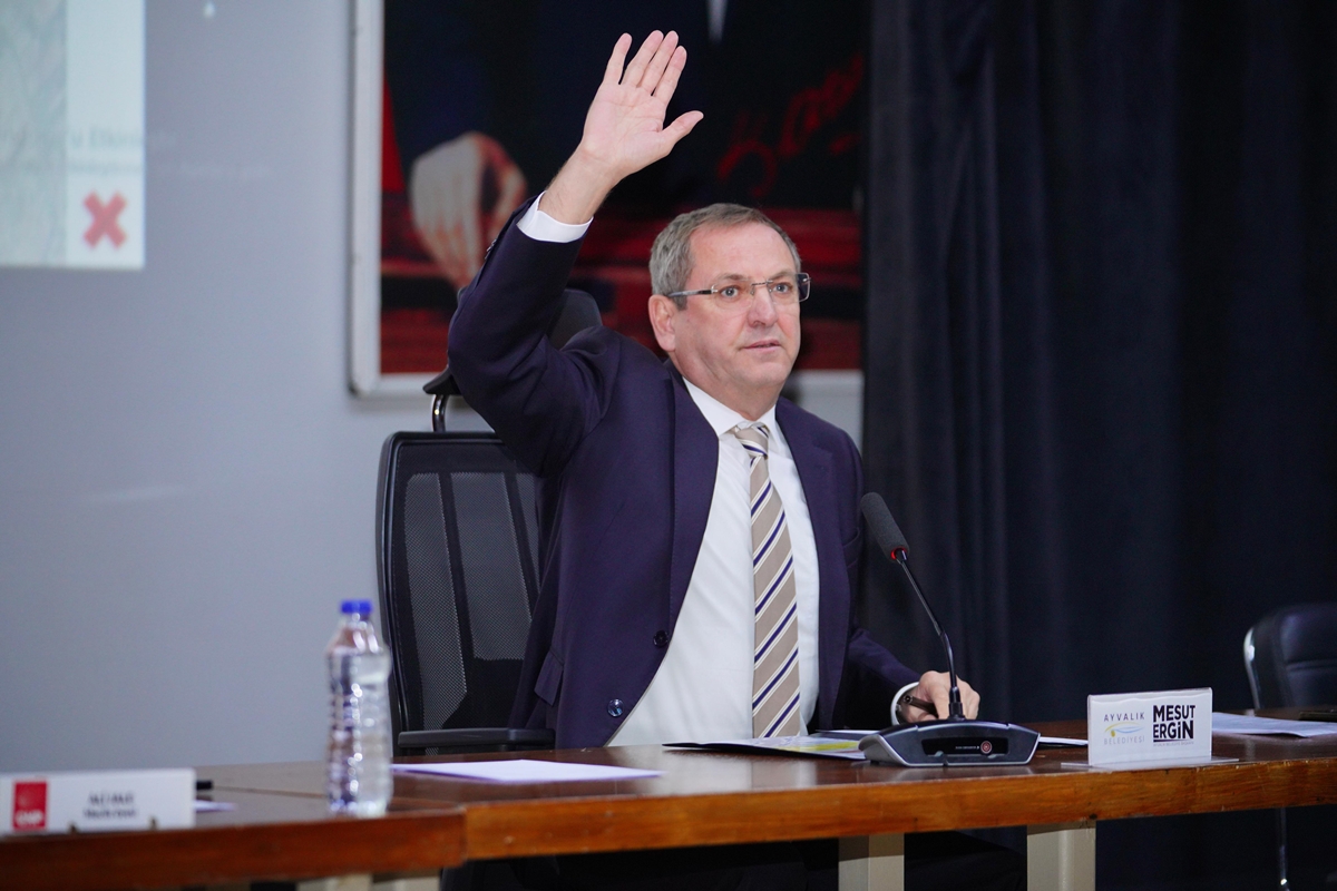 Turizm imarlı alanları kötüye kullanımına ve haksız menfaat yaratılmasına sebep olan uygulamayla ilgili, Ayvalık Belediye Meclisi karar aldı.