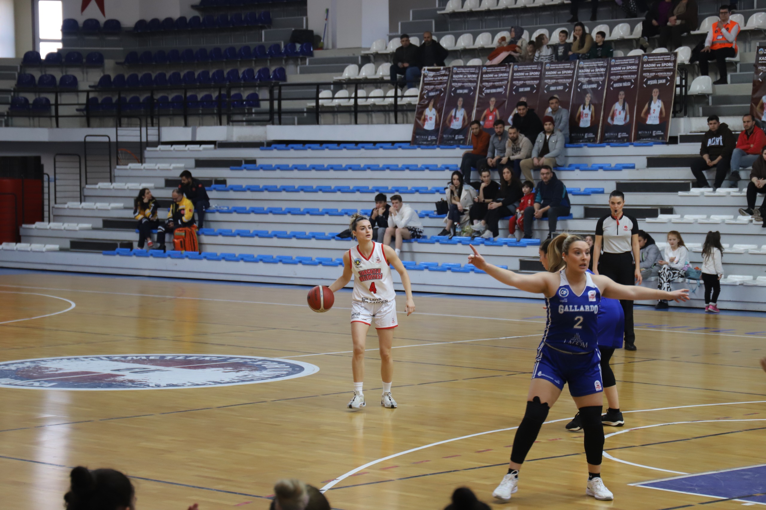 Lidya Garden City Turgutlu Belediyesi Kadın Basketbol Takımı başarılarını sürdürmek üzere İstanbul'a gidiyor.</p>
<p>