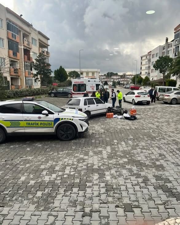 Aydın Söke ilçesinde meydana gelen iki aracın karıştığı trafik kazasında bir kişi yaralanarak hastaneye sevk edildi.