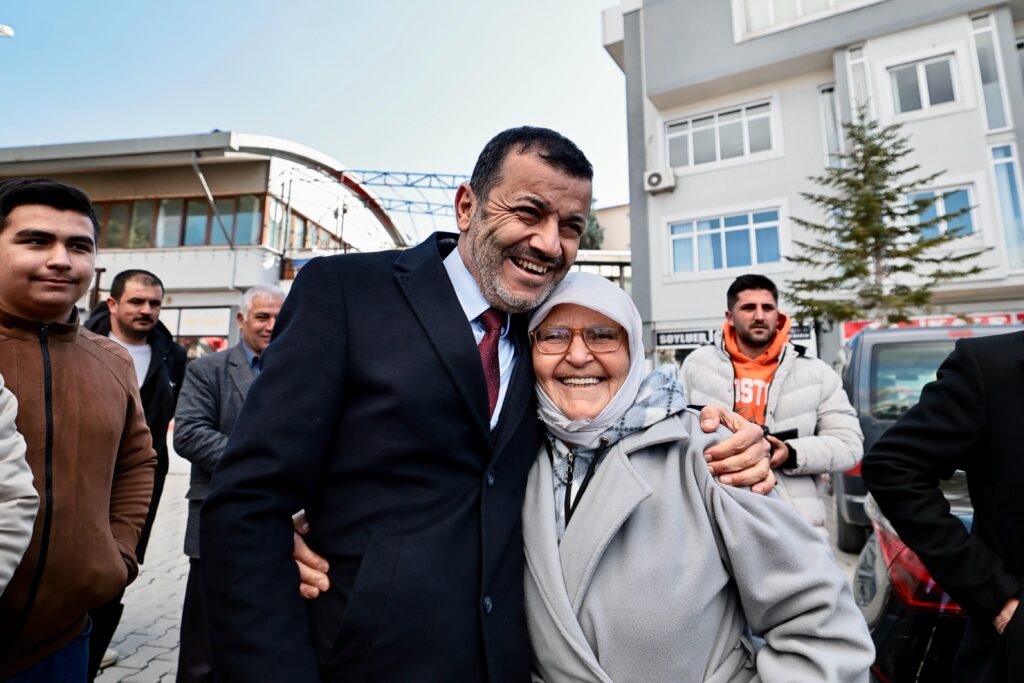 Zeytin fidanları toprakla buluşuyor, Denizli kazanıyor